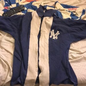New York men’s xl zipper shirt